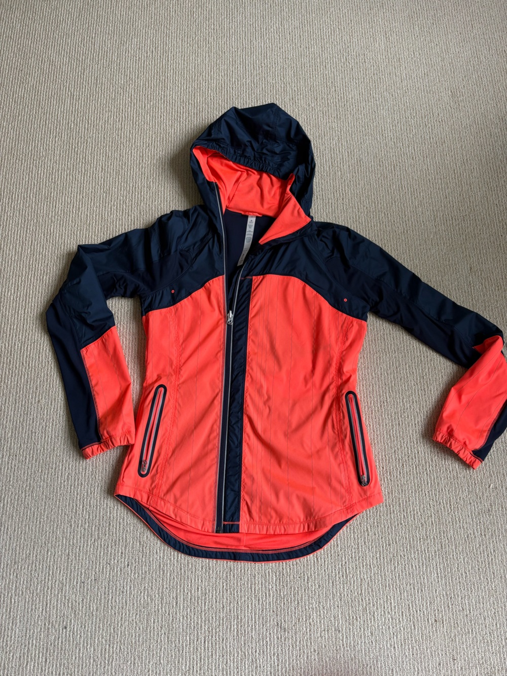 Lululemon running/training jacket. Excellent condition!